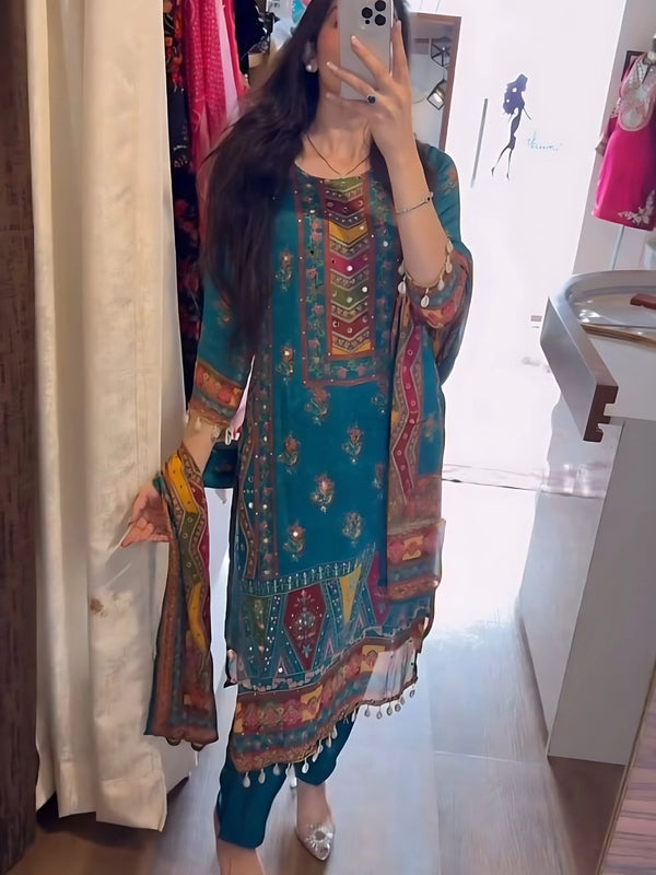 Zoya Heavy Fancy Pair with Dupatta set.