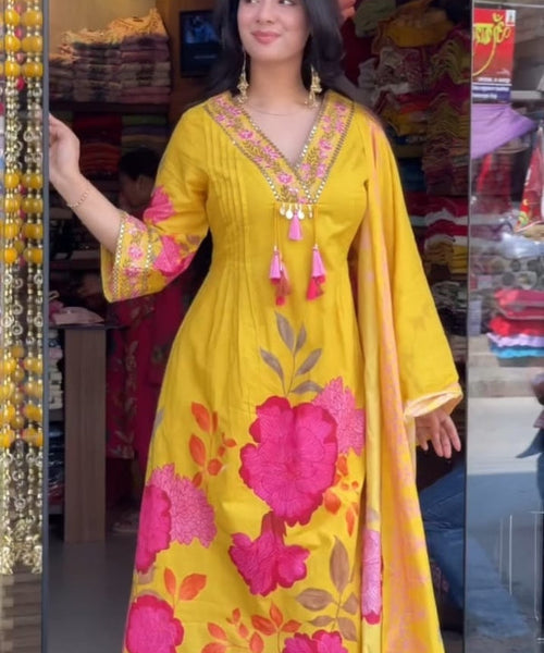 Fommi Heavy Fancy gown set with Dupatta