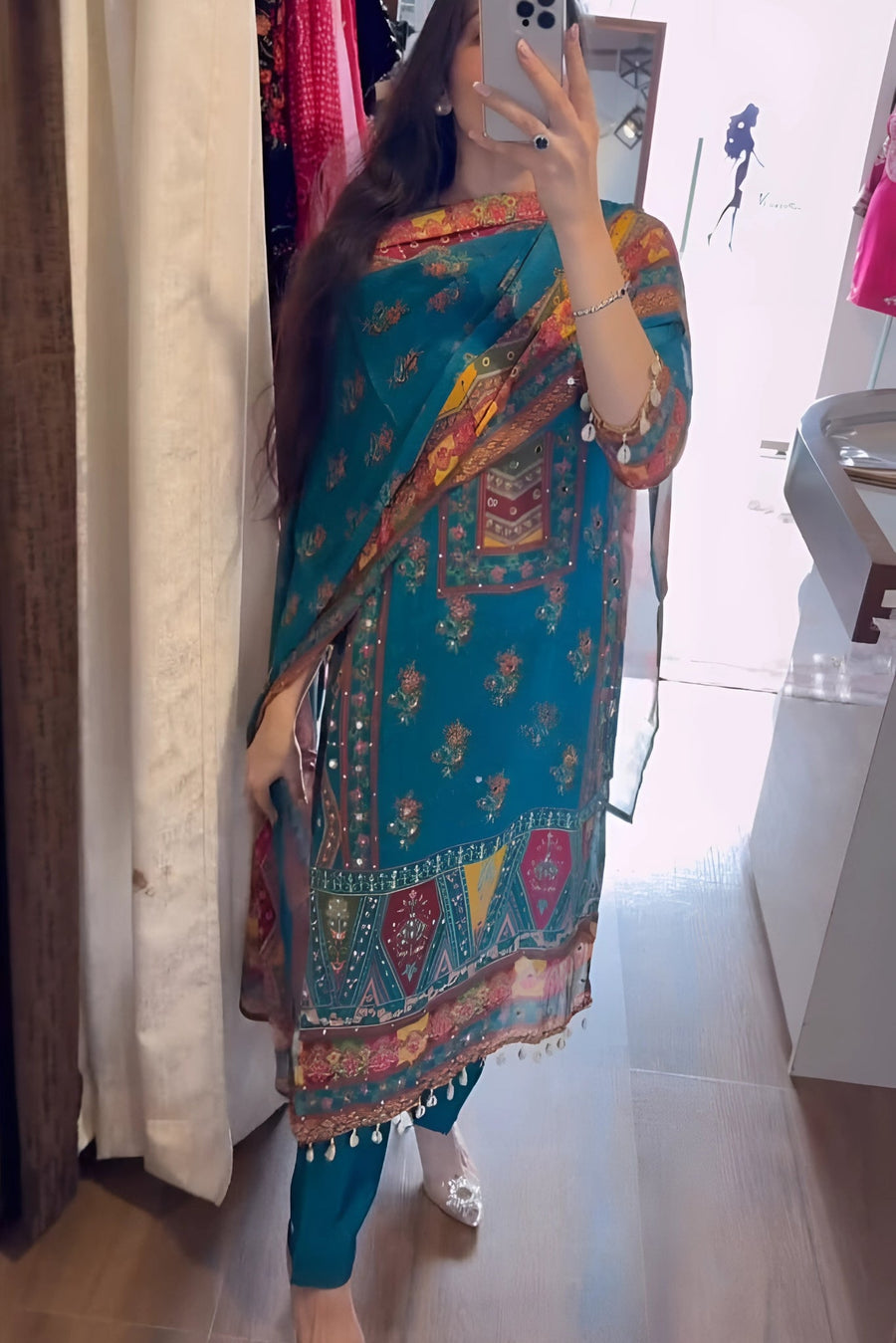 Zoya Heavy Fancy Pair with Dupatta set.