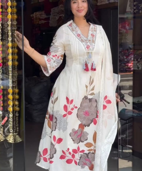 Fommi Heavy Fancy gown set with Dupatta