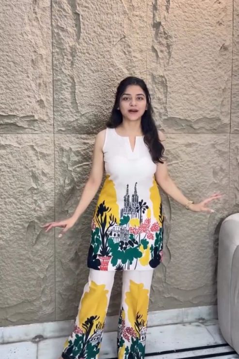 Trendy Floral Printed Kurta Set for Women - Urban Garden Design