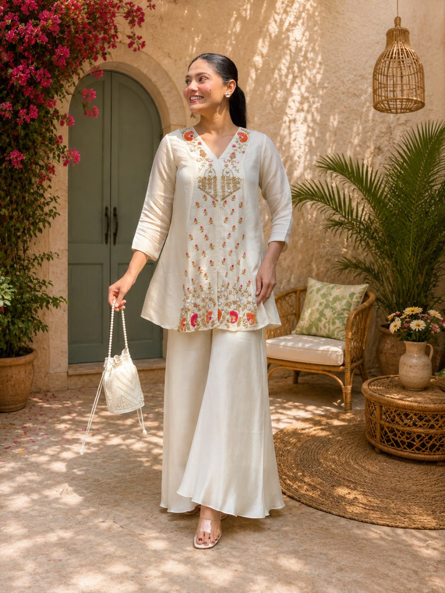 Elegant Floral Embroidered Kurta Set for Women