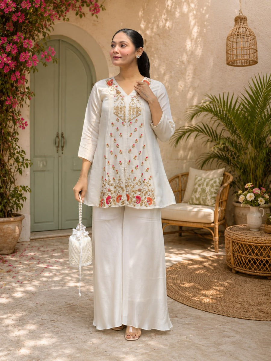 Elegant Floral Embroidered Kurta Set for Women