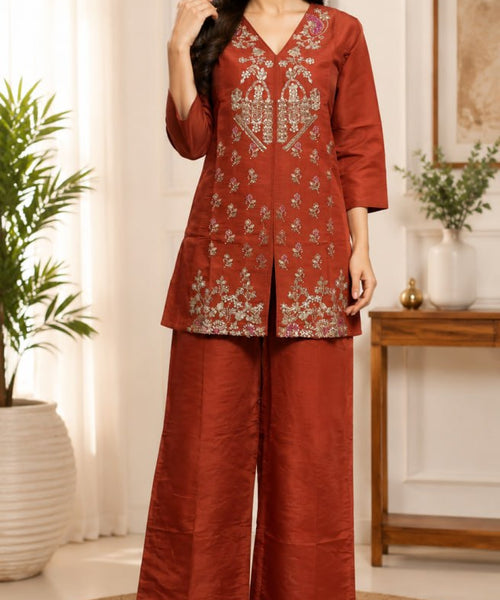 Elegant Floral Embroidered Kurta Set for Women