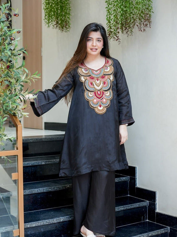 Luxury Women's Wardrobe kurti with pant