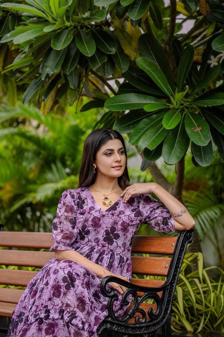Kudbi Jiyaa Stylish Print Gown For Women.